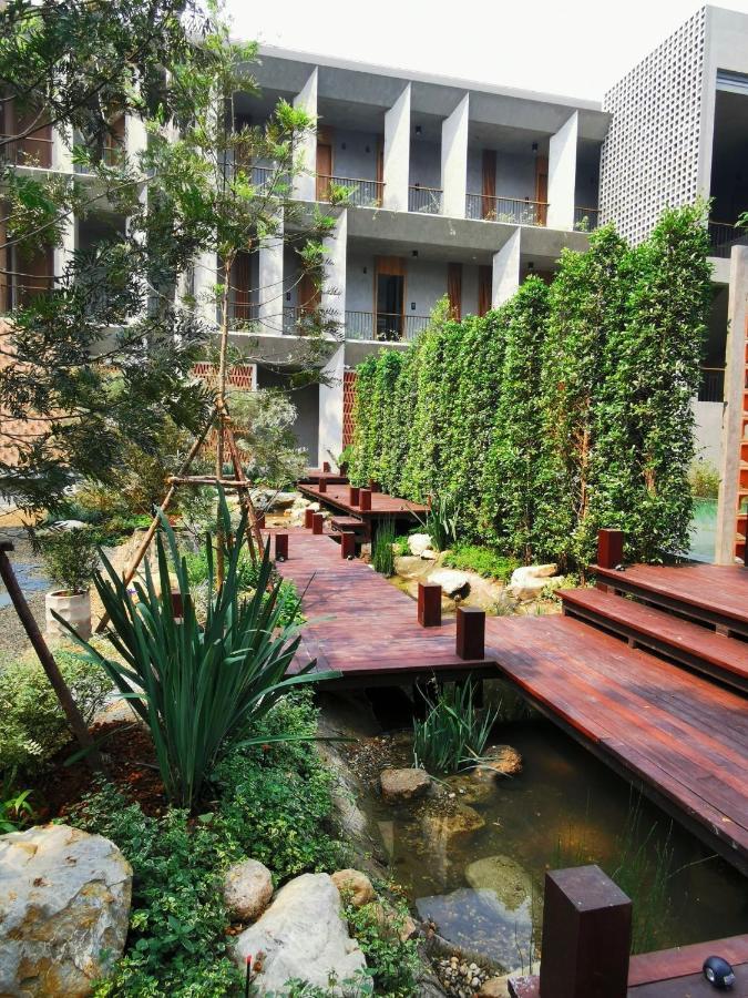 Proud Phu Fah Muang Chiang Mai Hotel Exterior foto