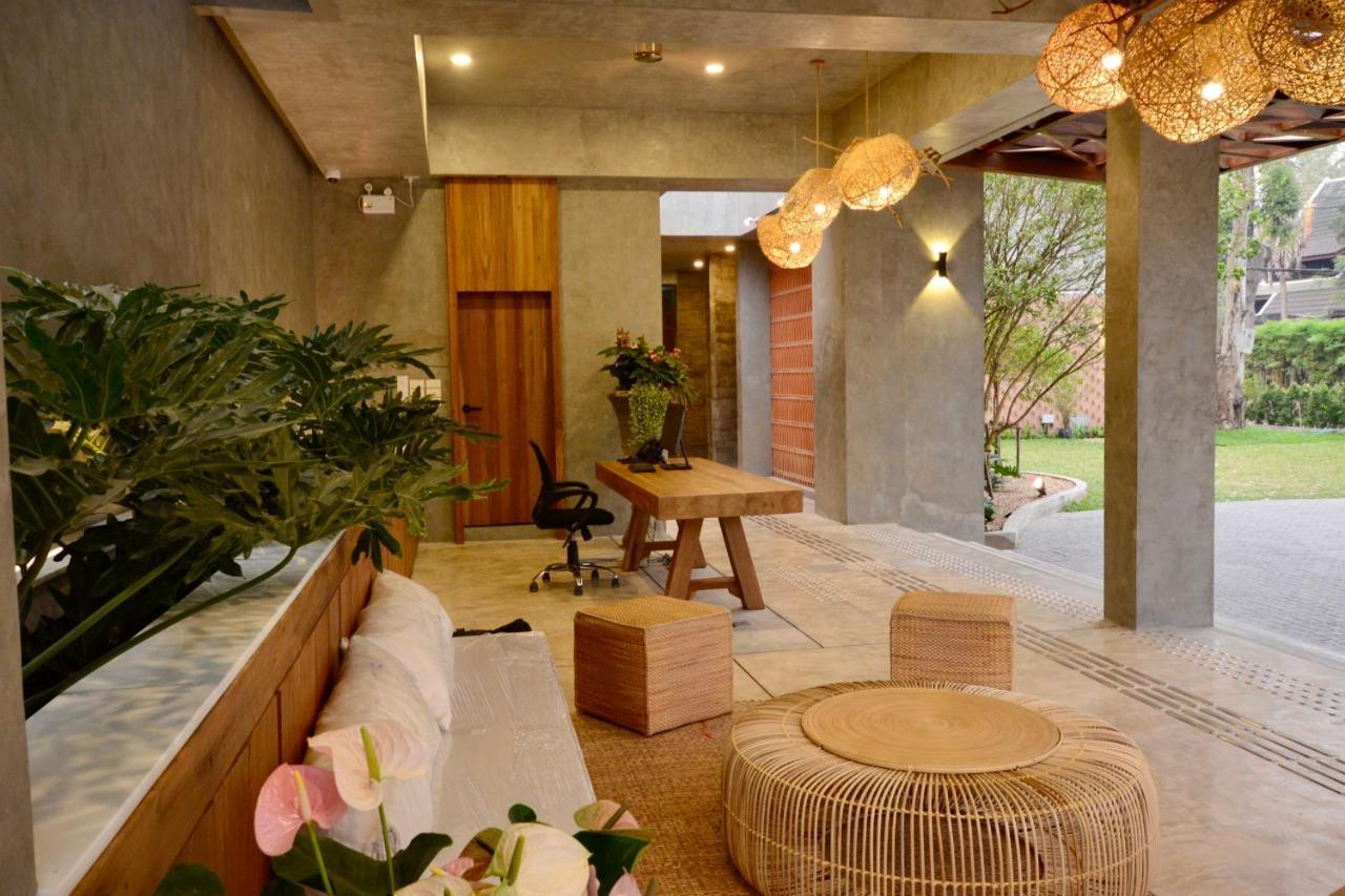 Proud Phu Fah Muang Chiang Mai Hotel Exterior foto